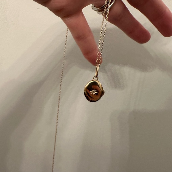 14k Solid Gold Locket - Picture 3 of 9